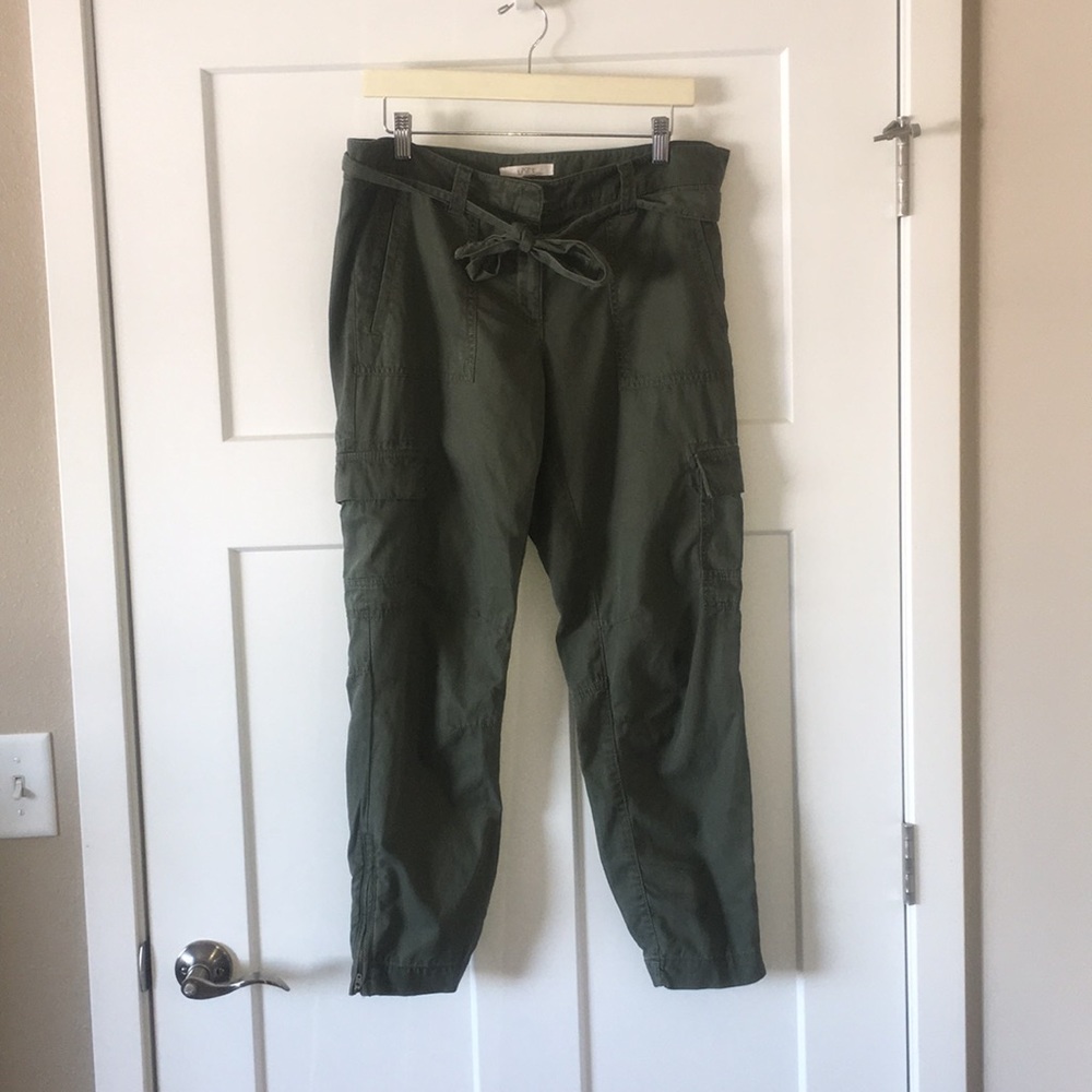 Loft Green Cargo/Jogger Pant